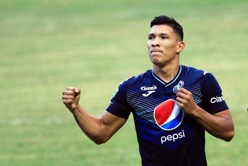 Motagua golea al Olimpia en el clásico en Comayagua y se consolida en el liderato
